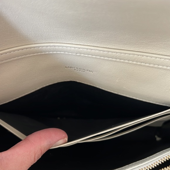 Ysl Becky bag like new/great condition - Picture 15 of 17